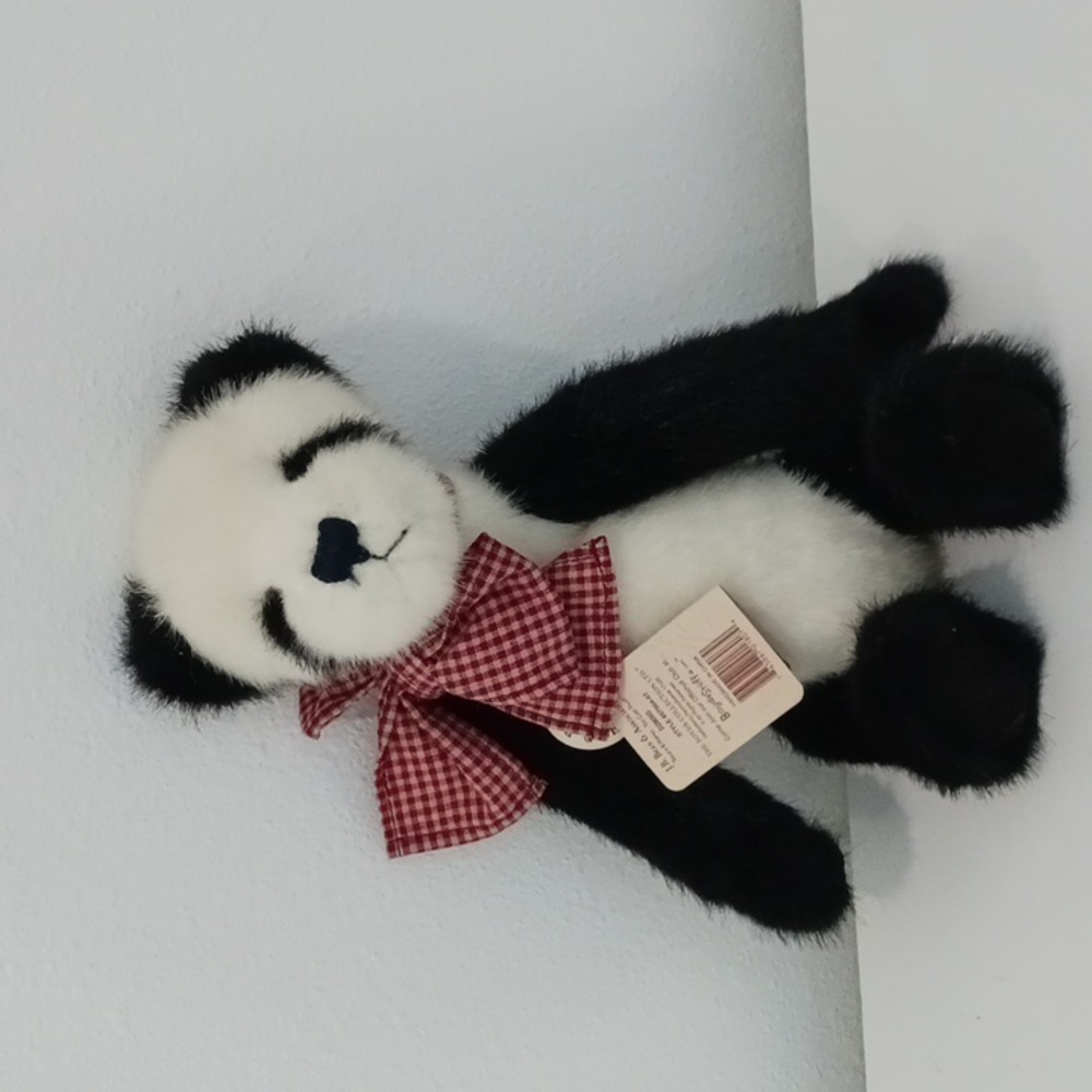 Domino bear